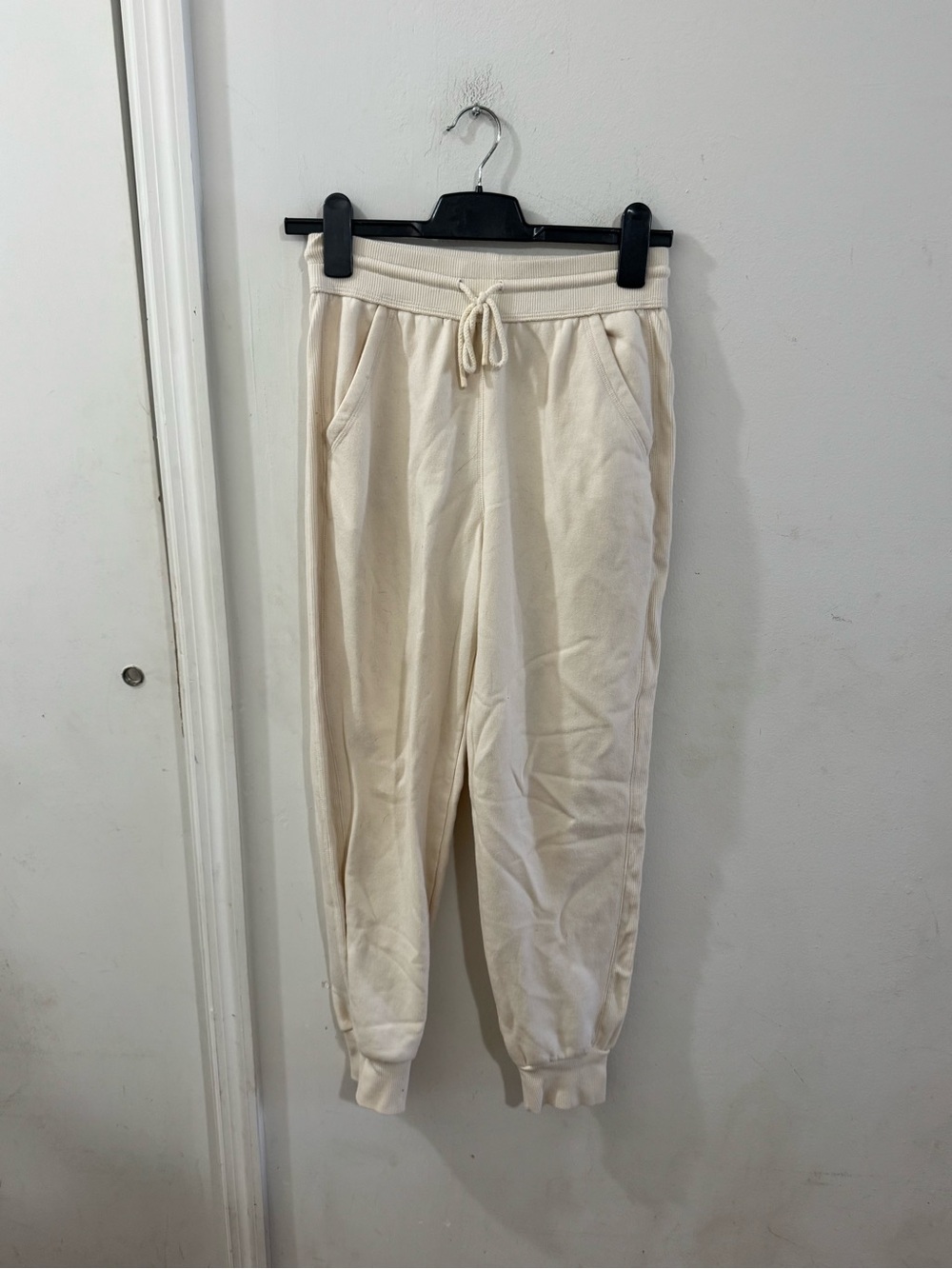 Universal Thread Cream Jogger Pants with Drawstring, size XS